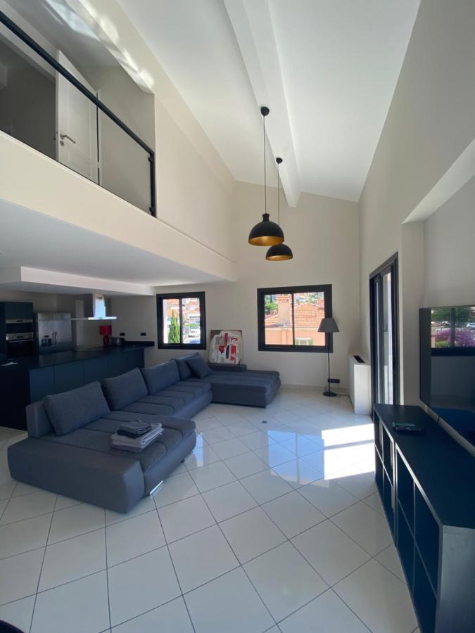 Residence Le Provence Le Lavandou Exterior photo
