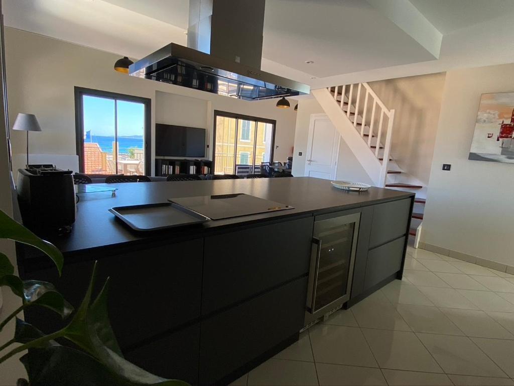Residence Le Provence Le Lavandou Exterior photo
